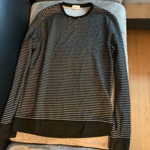 Club Mónaco long sleeve, light weight sweater